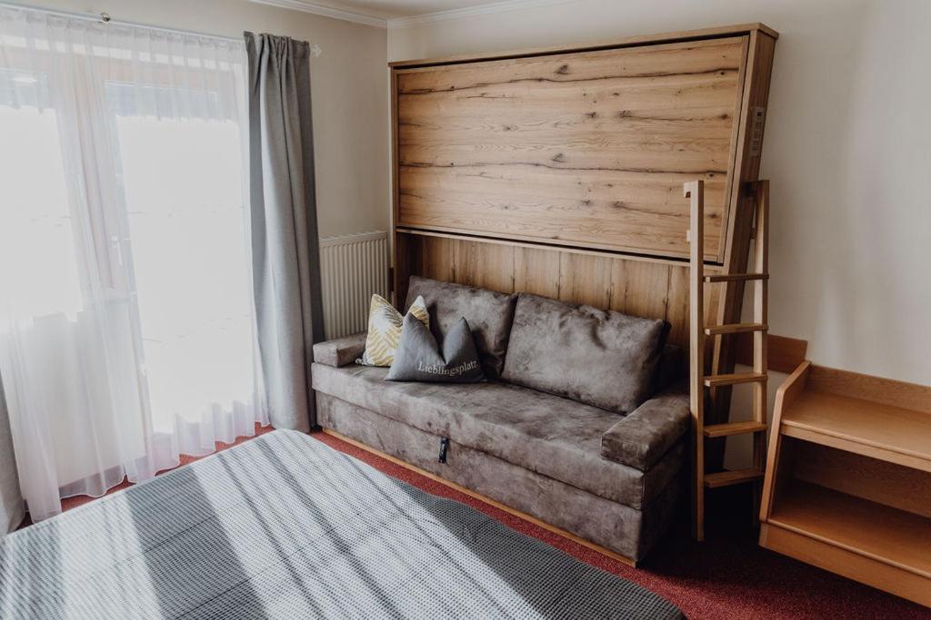 Dorfcafe Unken Hotelpension Swirtshaus Im Dorf Dış mekan fotoğraf