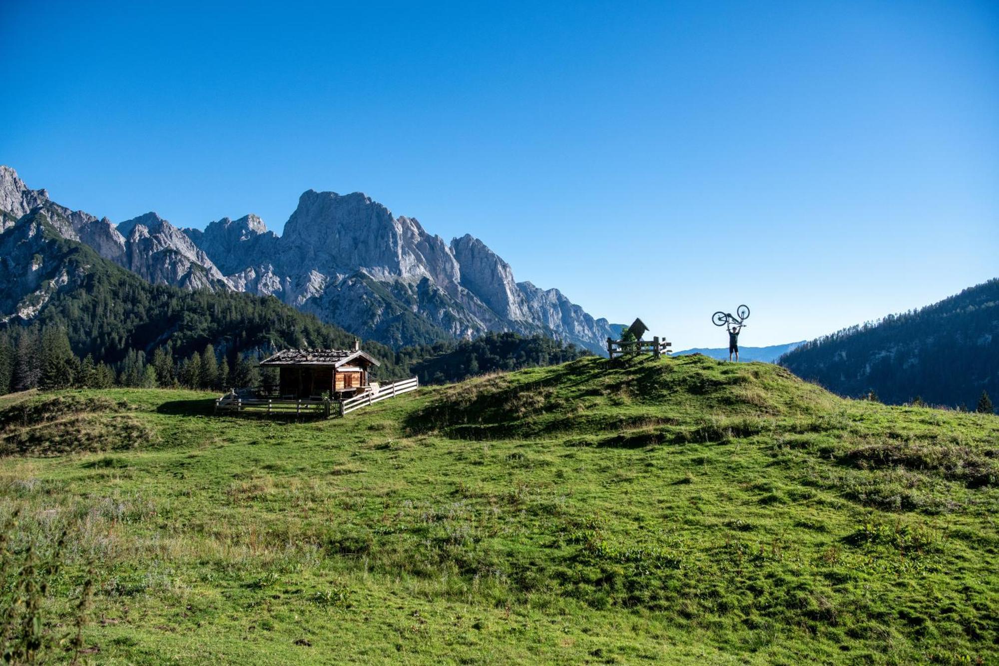 Dorfcafe Unken Hotelpension Swirtshaus Im Dorf Dış mekan fotoğraf
